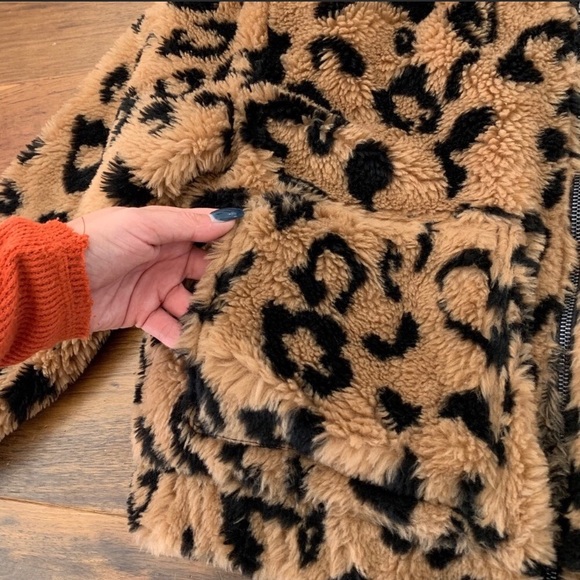 SOLD!Bagatelle Sherpa Teddy Zip Up Coat - Picture 5 of 6